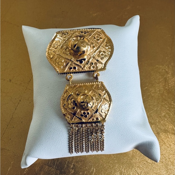 21K Yellow Gold Vintage Filigree Dangle Brooch Pendant with Chain Fringe - Picture 5 of 8